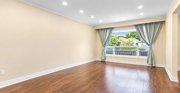 Main & Second Floor-41 Woodville Avenue, Toronto, ON, M4K 2J5 - 11