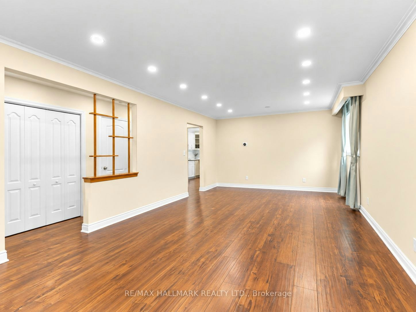 Main & Second Floor-41 Woodville Avenue, Toronto, ON, M4K 2J5 - 9