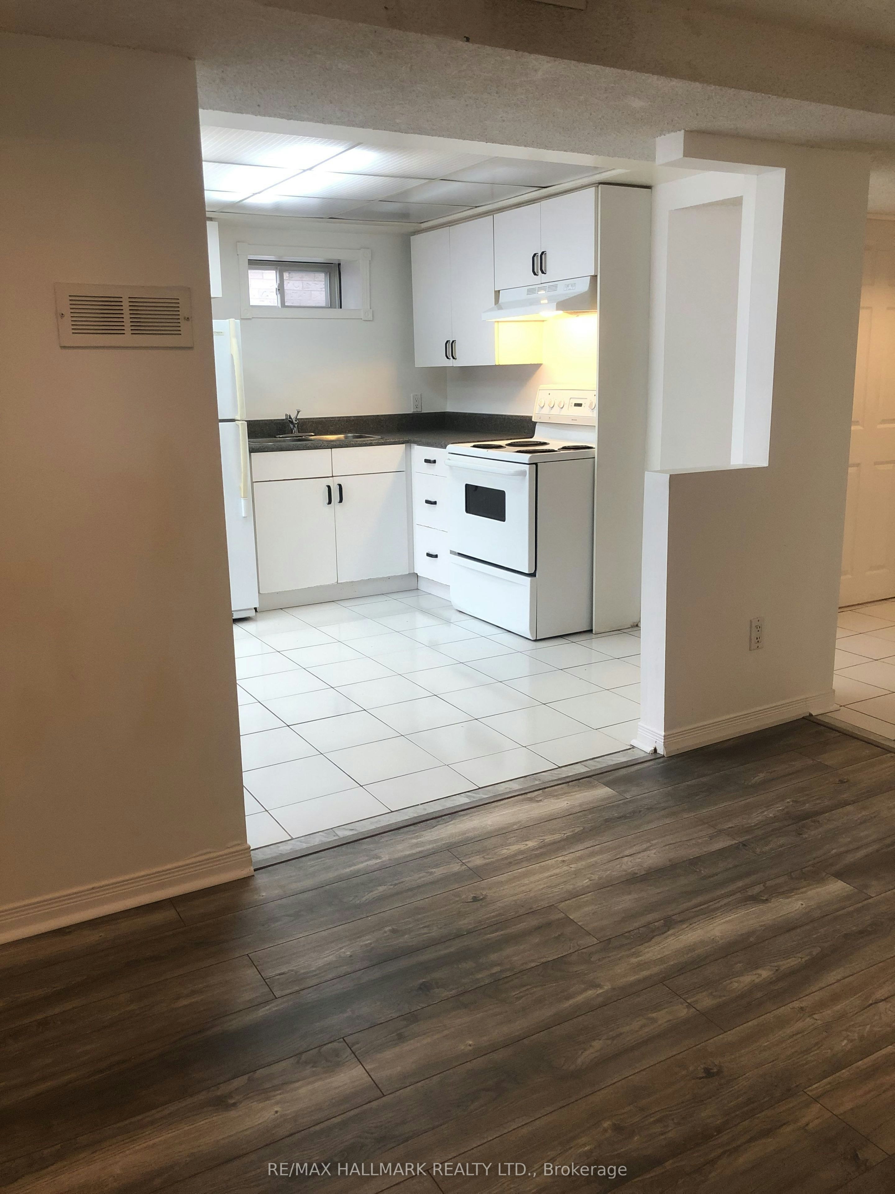 Lower-898 Rambleberry Avenue, Pickering, ON, L1V 5X9 - 5
