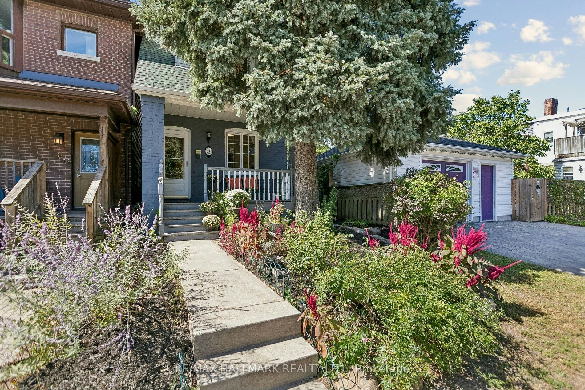8 Hillingdon Avenue, Toronto, ON, M4C 3H7