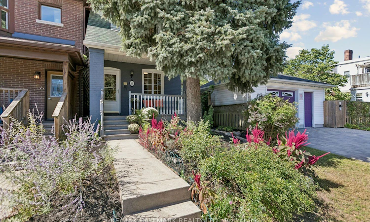 8 Hillingdon Avenue