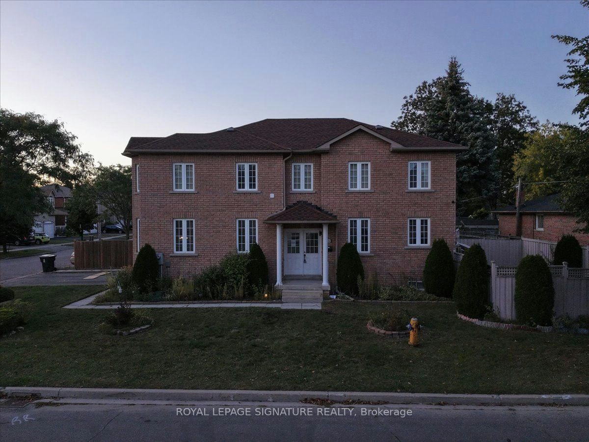 106 Craggview Drive, Toronto, ON, L9N 0P2