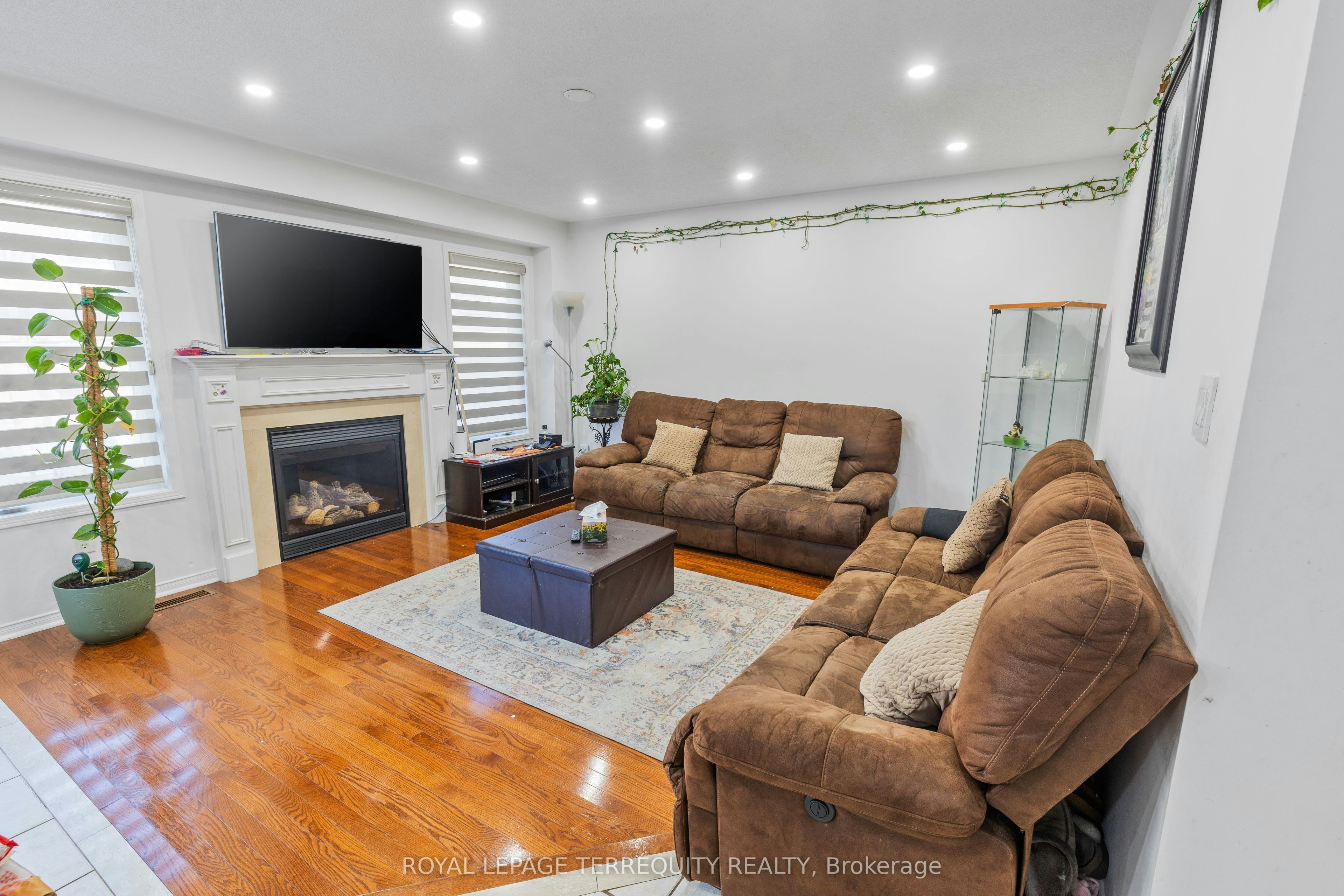 44 Thackery Drive, Ajax, ON, L1T 0B4 - 10