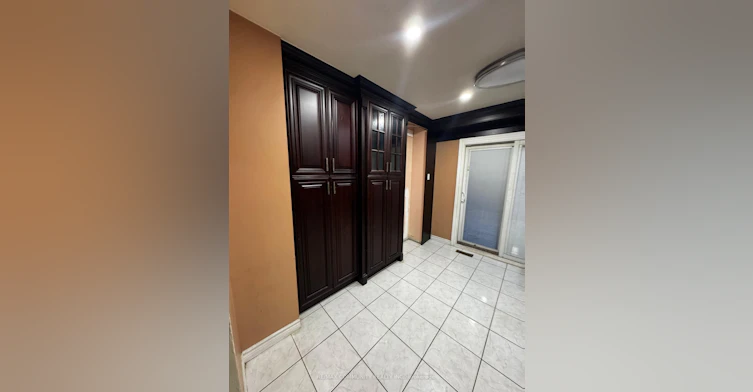 Upper-56 Overlord Crescent, Toronto, ON, M1B 4P3 - 12