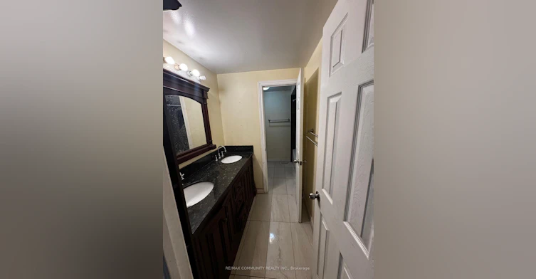 Upper-56 Overlord Crescent, Toronto, ON, M1B 4P3 - 18