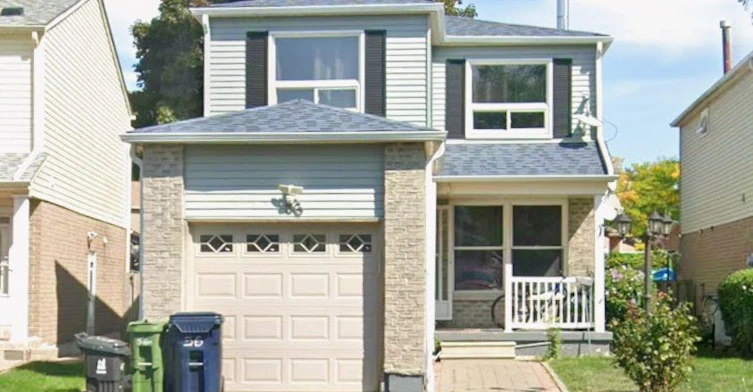 Upper-56 Overlord Crescent, Toronto, ON, M1B 4P3
