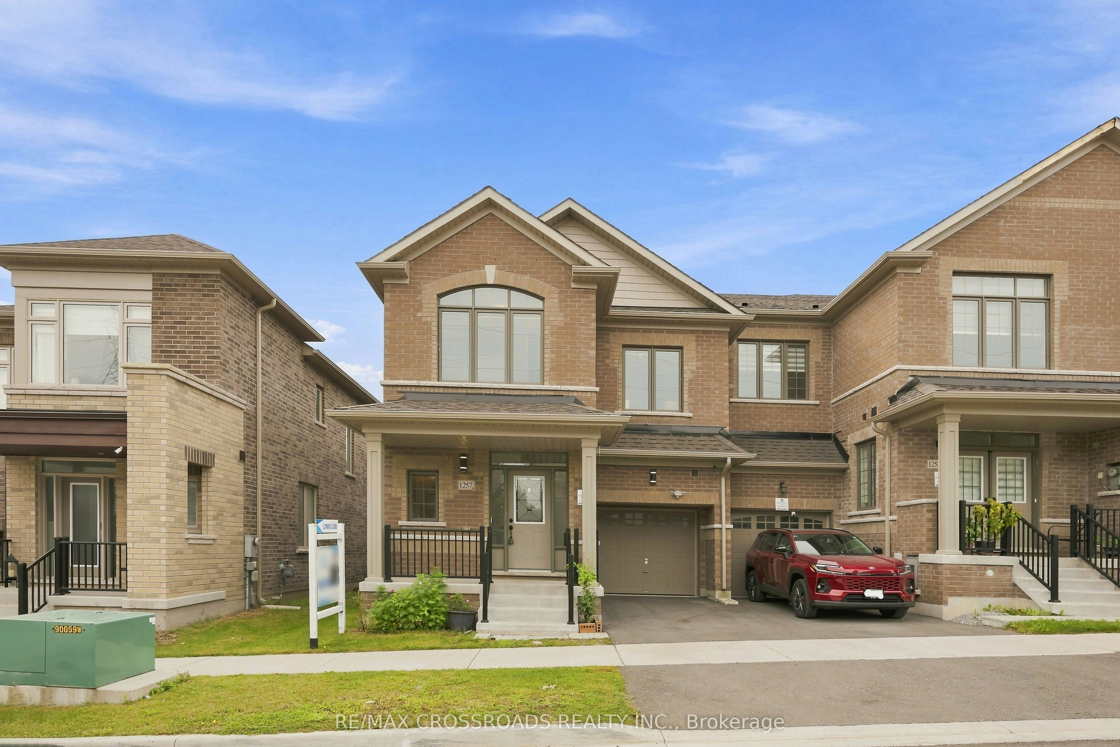 1257 Aquarius Trail, Pickering, ON, L1X 0L9