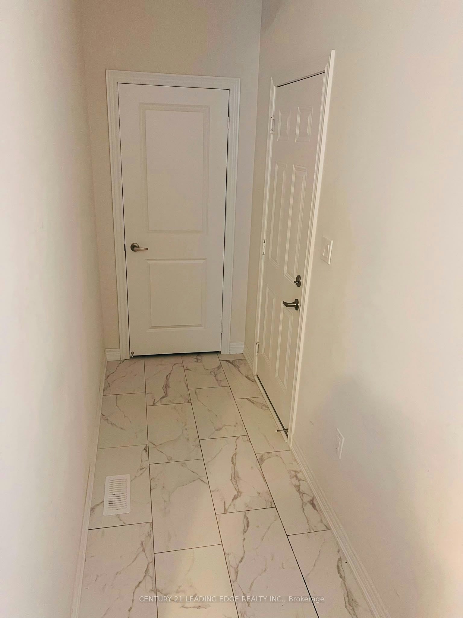 28 Vickery Street, Whitby, ON, L1P 0L2 - 9