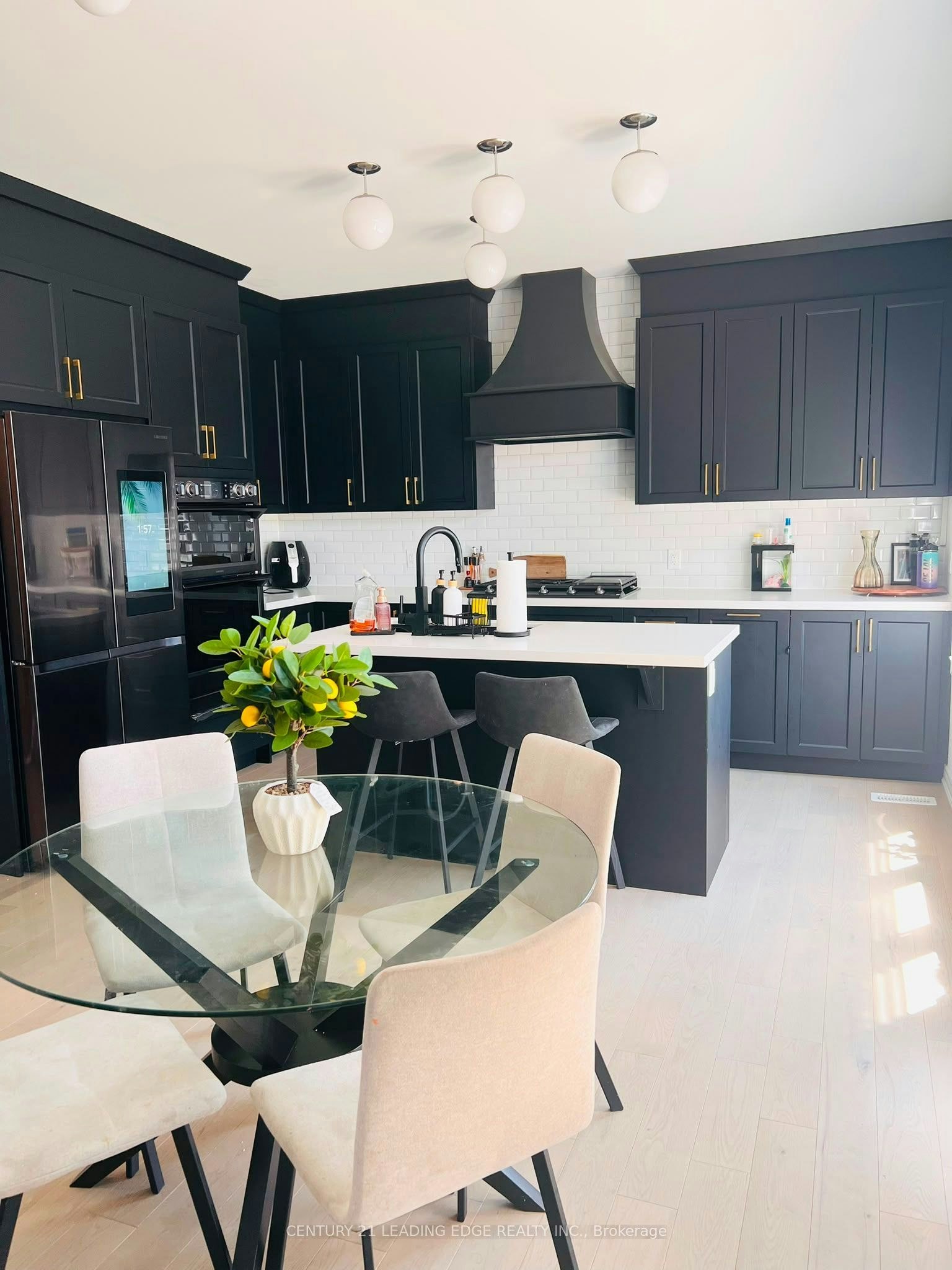 28 Vickery Street, Whitby, ON, L1P 0L2 - 6
