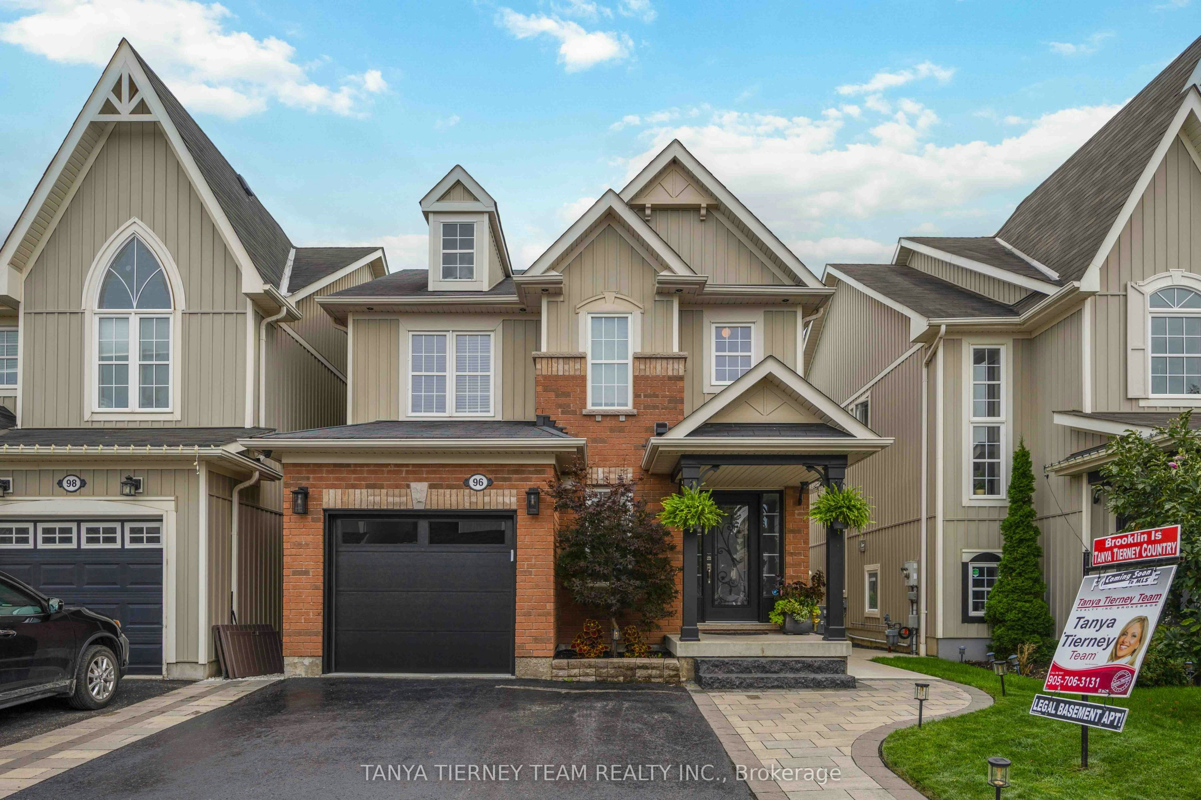 96 Mildenhall Place, Whitby, ON, L1M 0E4