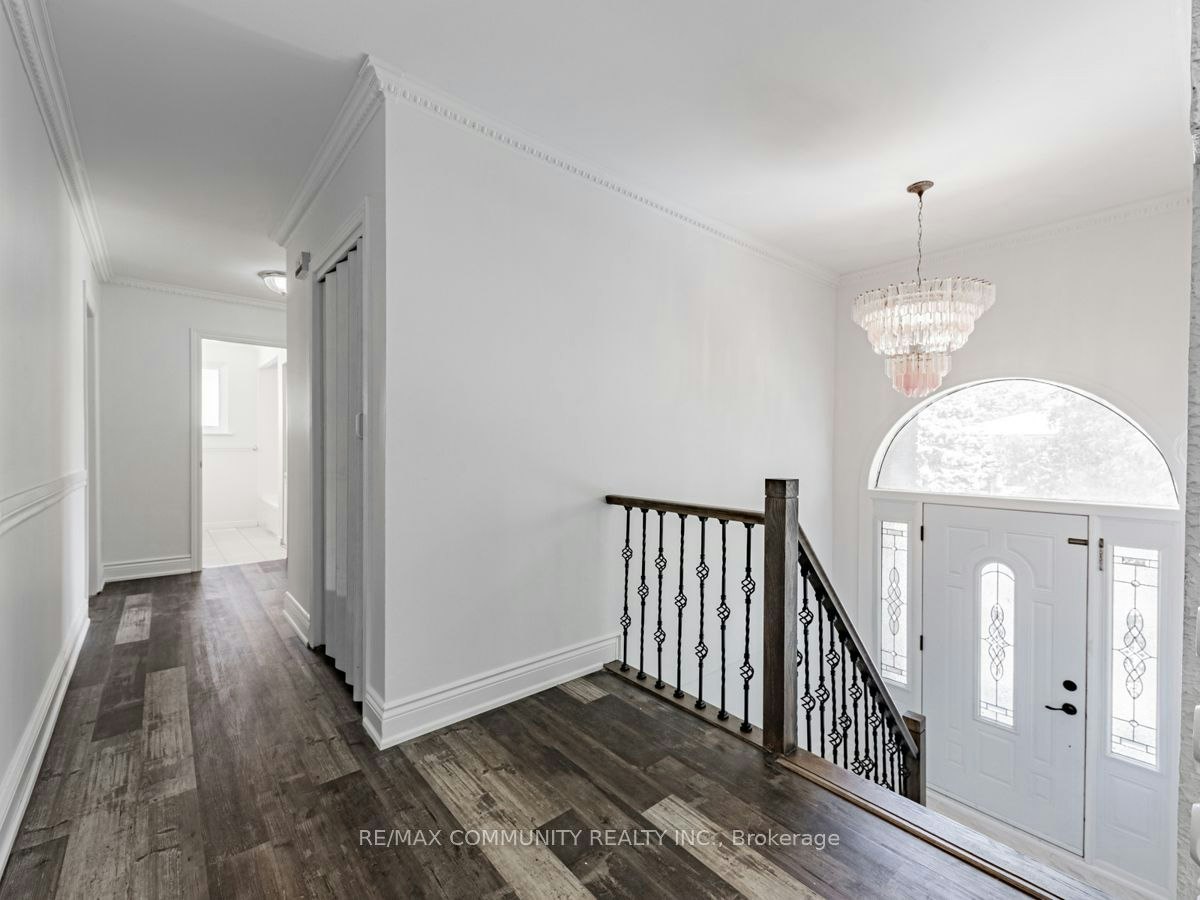 Main-358 Morrish Road, Toronto, ON, M1C 1G1 - 4