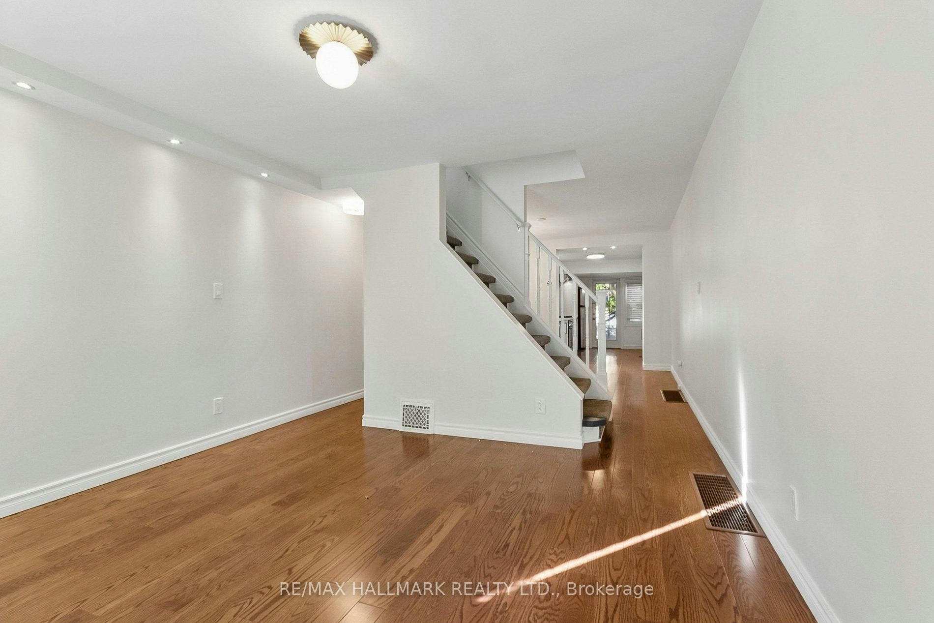 82 Rushbrooke Avenue, Toronto, ON, M4M 3A9 - 5