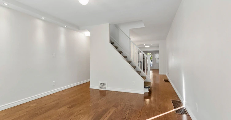 82 Rushbrooke Avenue, Toronto, ON, M4M 3A9 - 5
