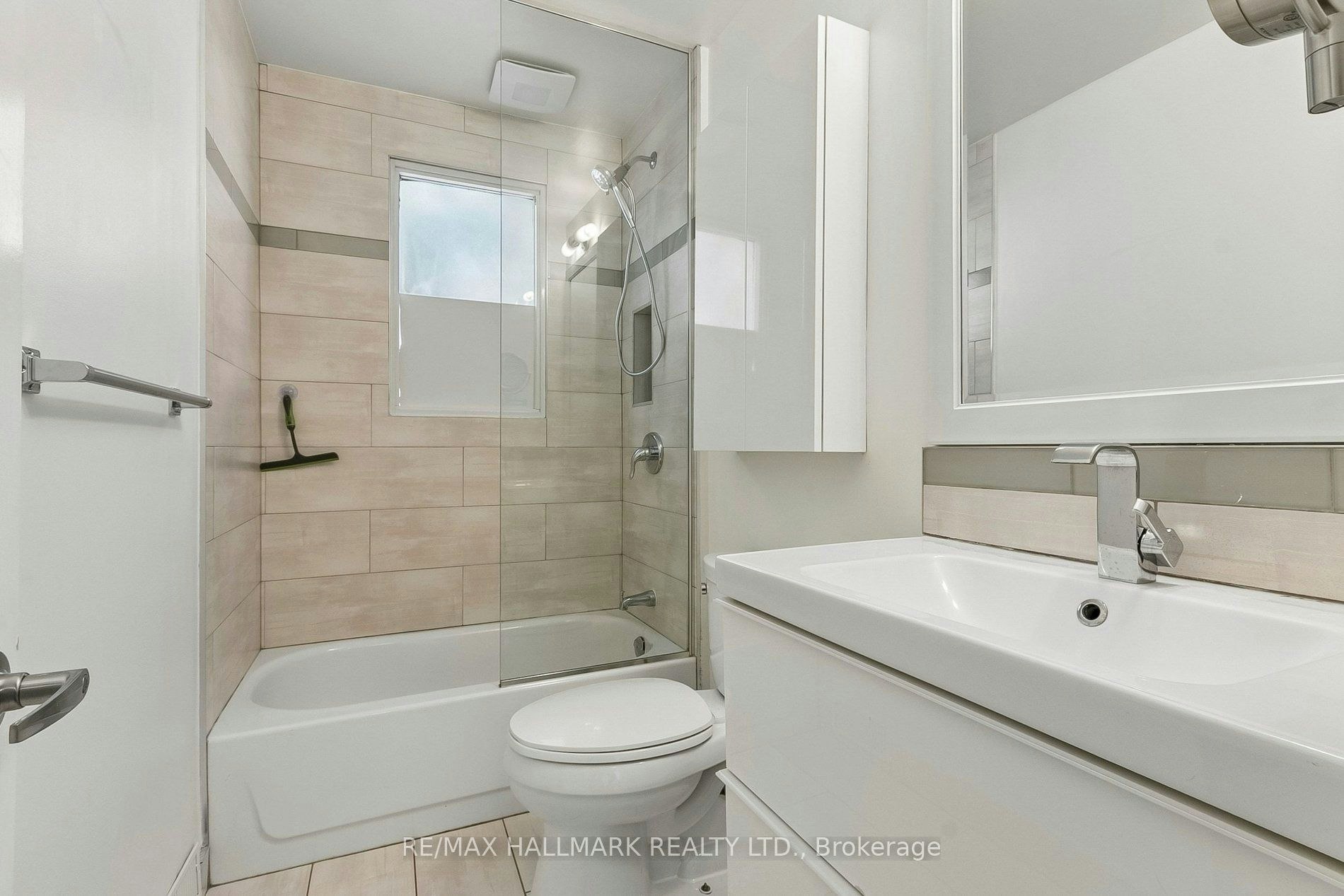 82 Rushbrooke Avenue, Toronto, ON, M4M 3A9 - 17