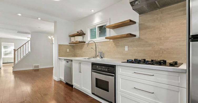 82 Rushbrooke Avenue, Toronto, ON, M4M 3A9 - 11