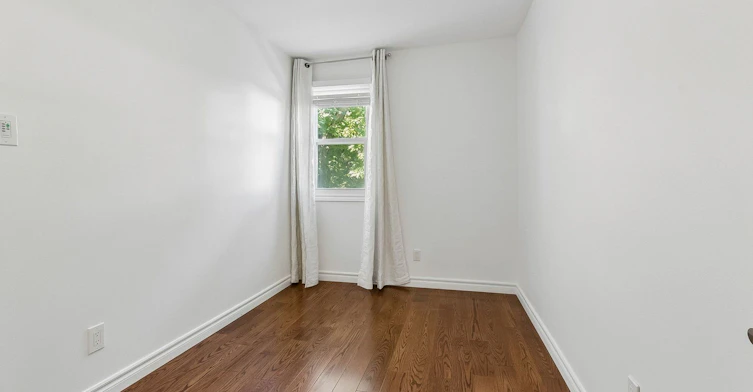 82 Rushbrooke Avenue, Toronto, ON, M4M 3A9 - 16