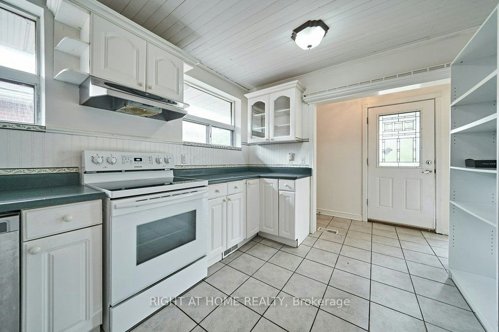 213 Cabot Street, Oshawa, ON, L1J 5S2 - 6