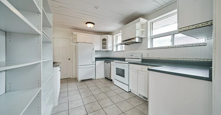 213 Cabot Street, Oshawa, ON, L1J 5S2 - 3