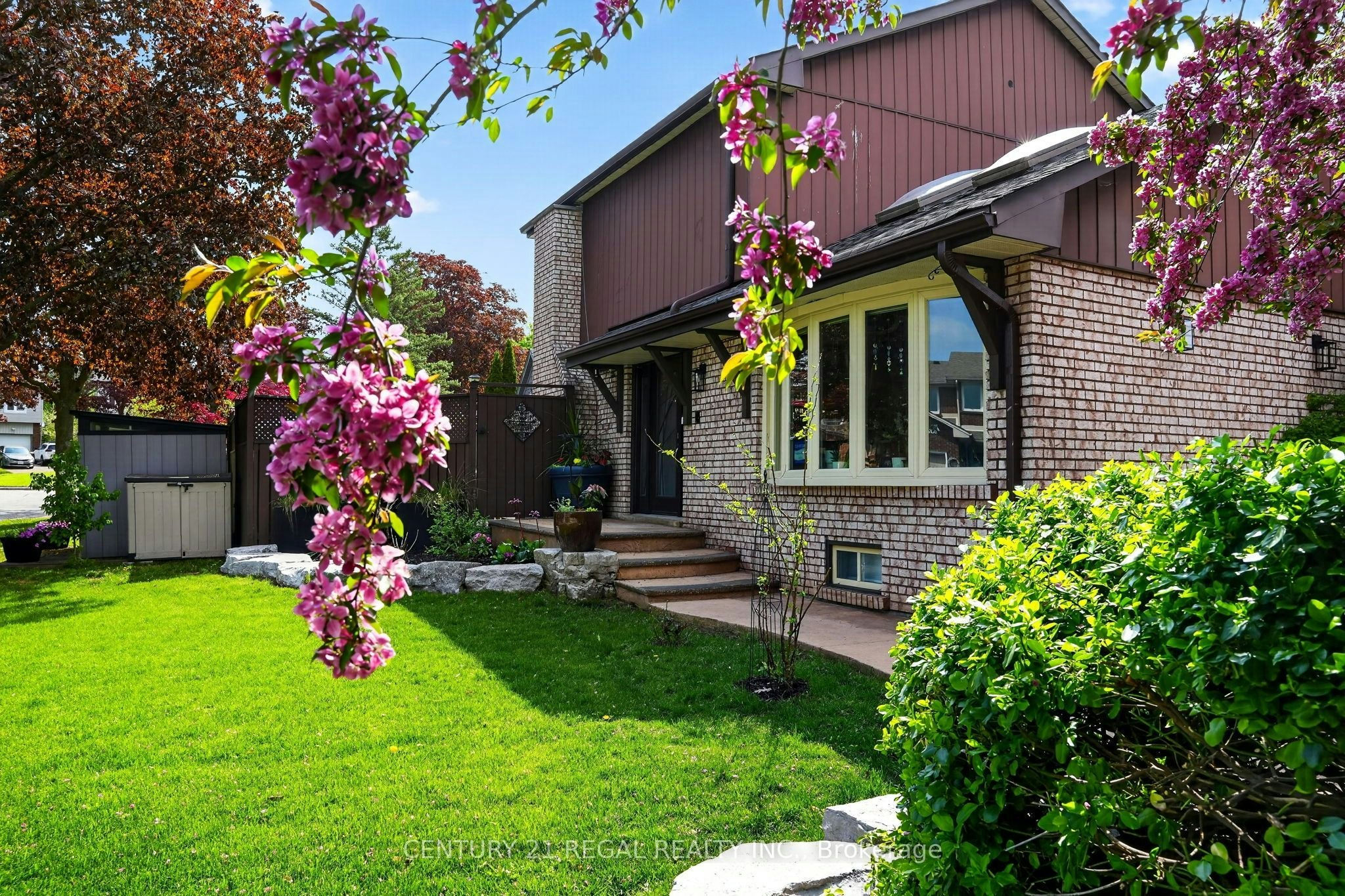 481 Camelot Drive W, Oshawa, ON, L1K 1M5