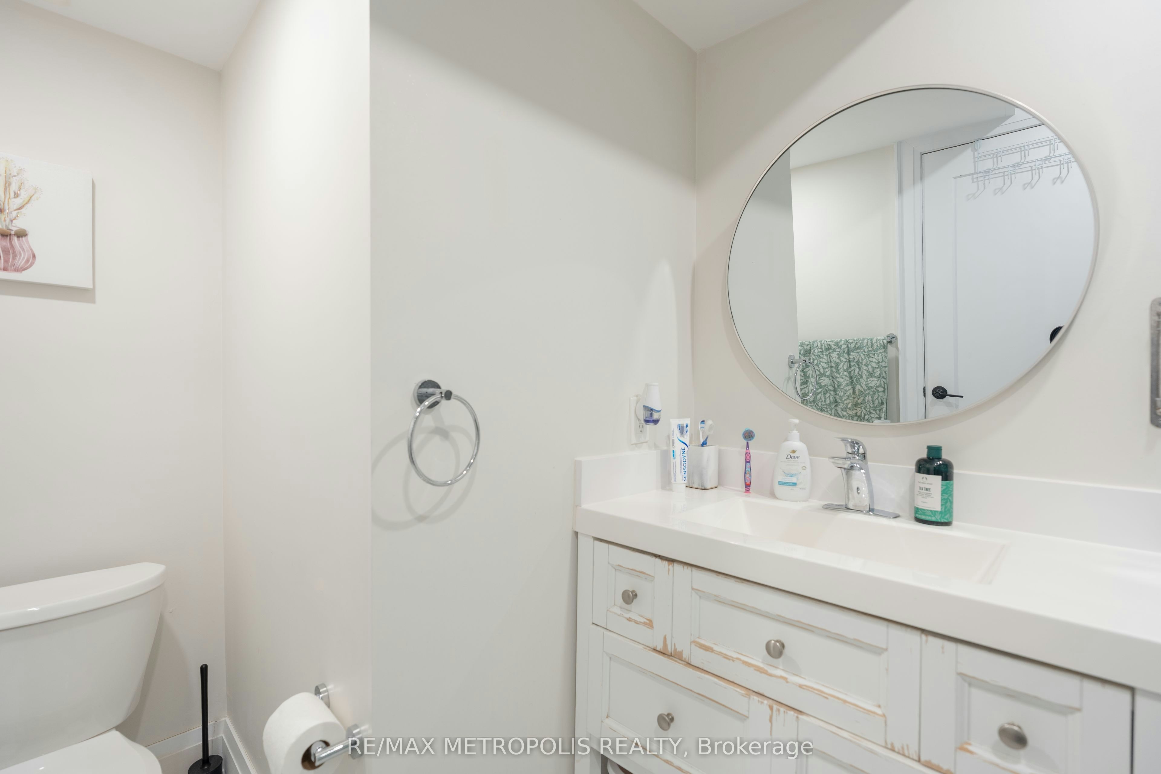 BSMT-34 Euclid Avenue, Toronto, ON, M6J 2J6 - 21