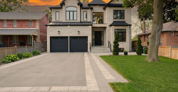 BSMT-34 Euclid Avenue, Toronto, ON, M6J 2J6