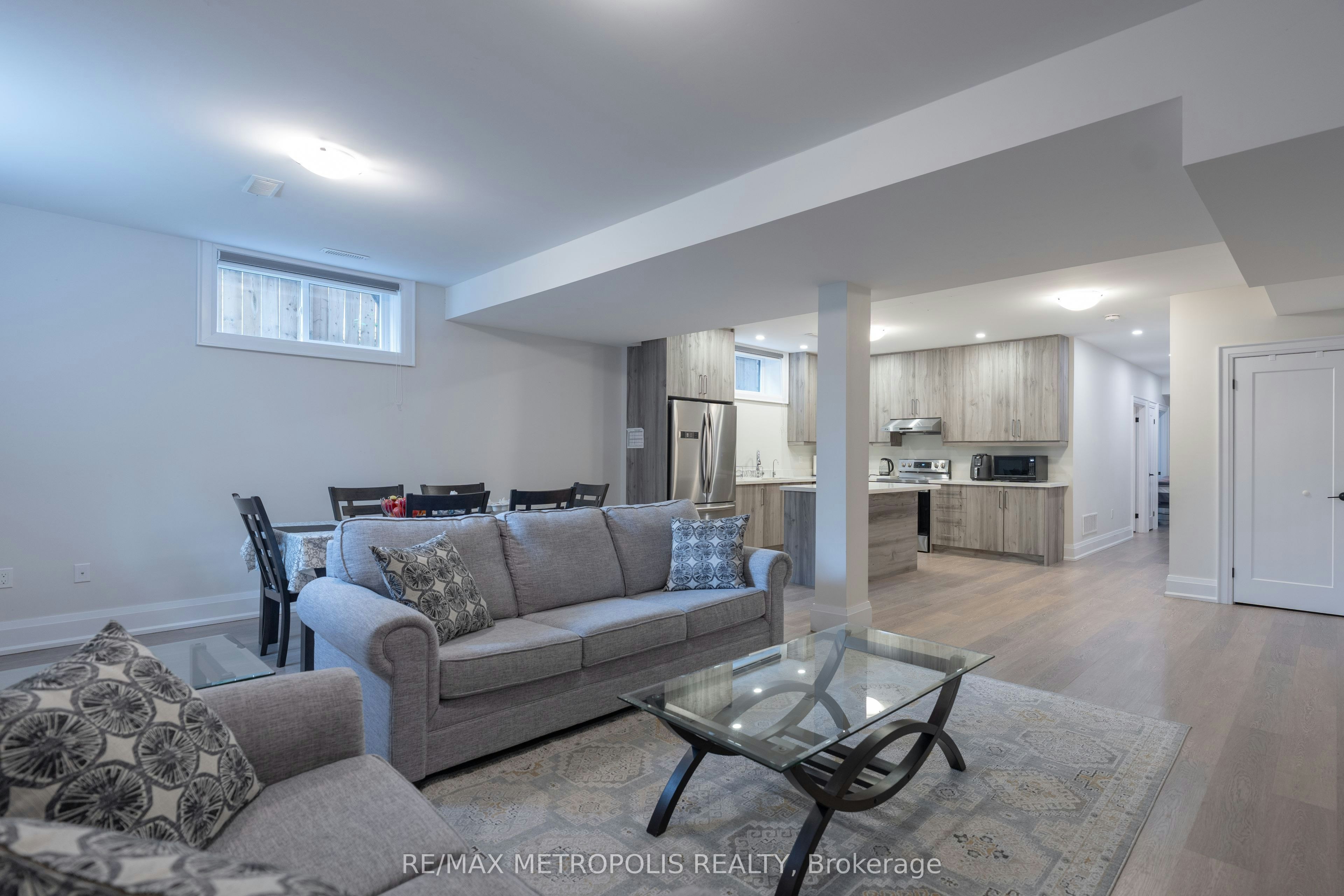 BSMT-34 Euclid Avenue, Toronto, ON, M6J 2J6 - 9