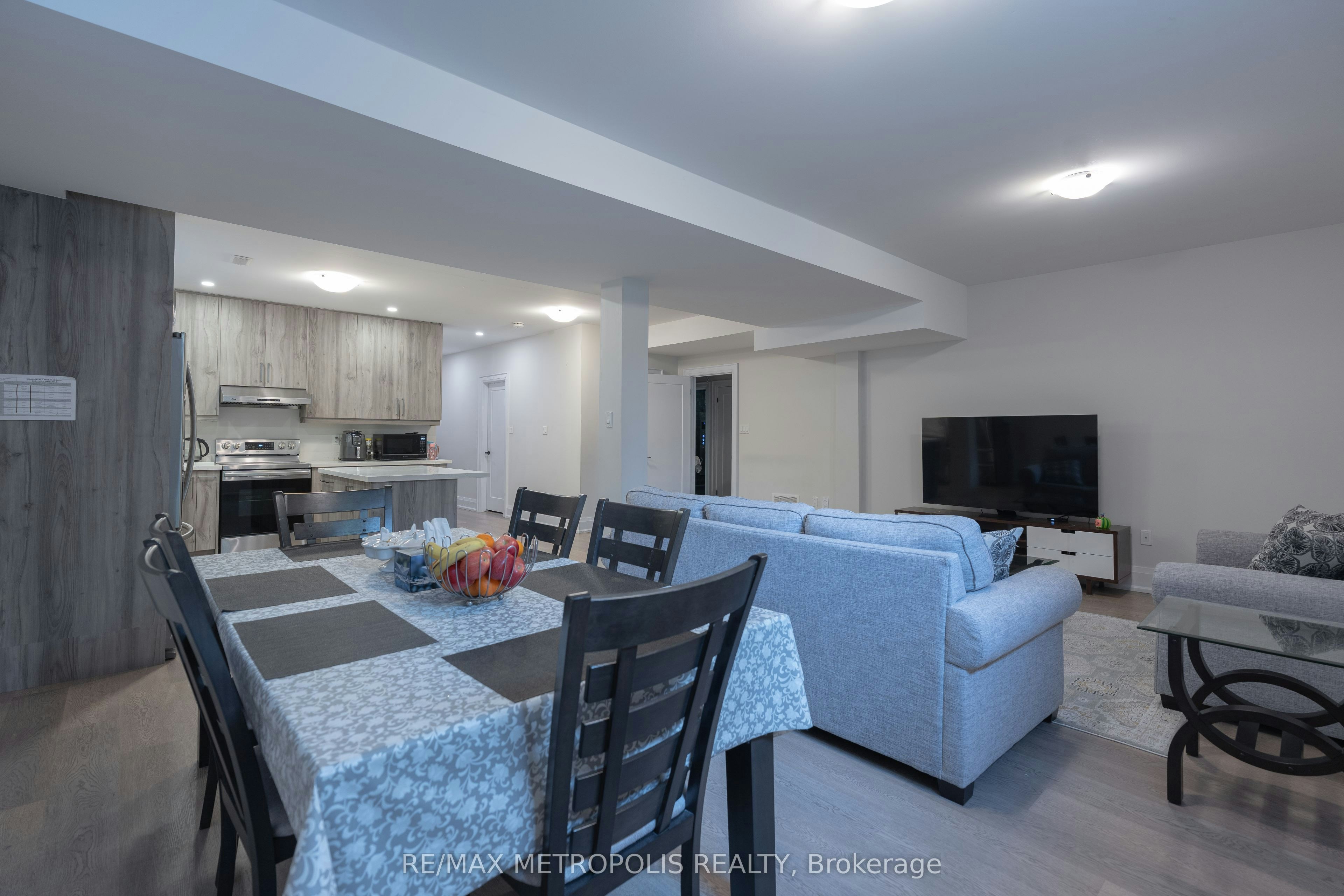 BSMT-34 Euclid Avenue, Toronto, ON, M6J 2J6 - 6