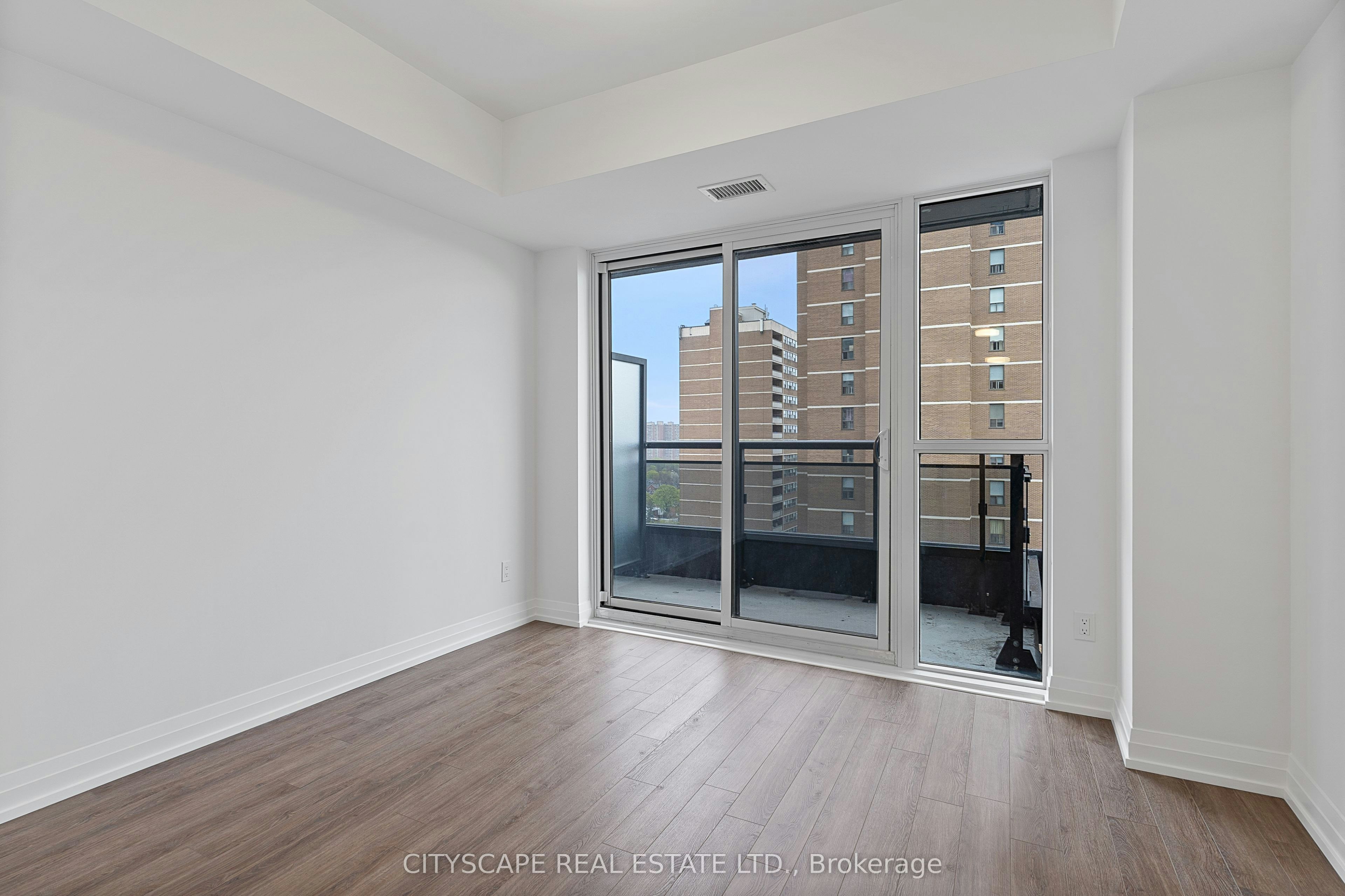 1807-286 Main Street, Toronto, ON, M4C 4X4 - 18