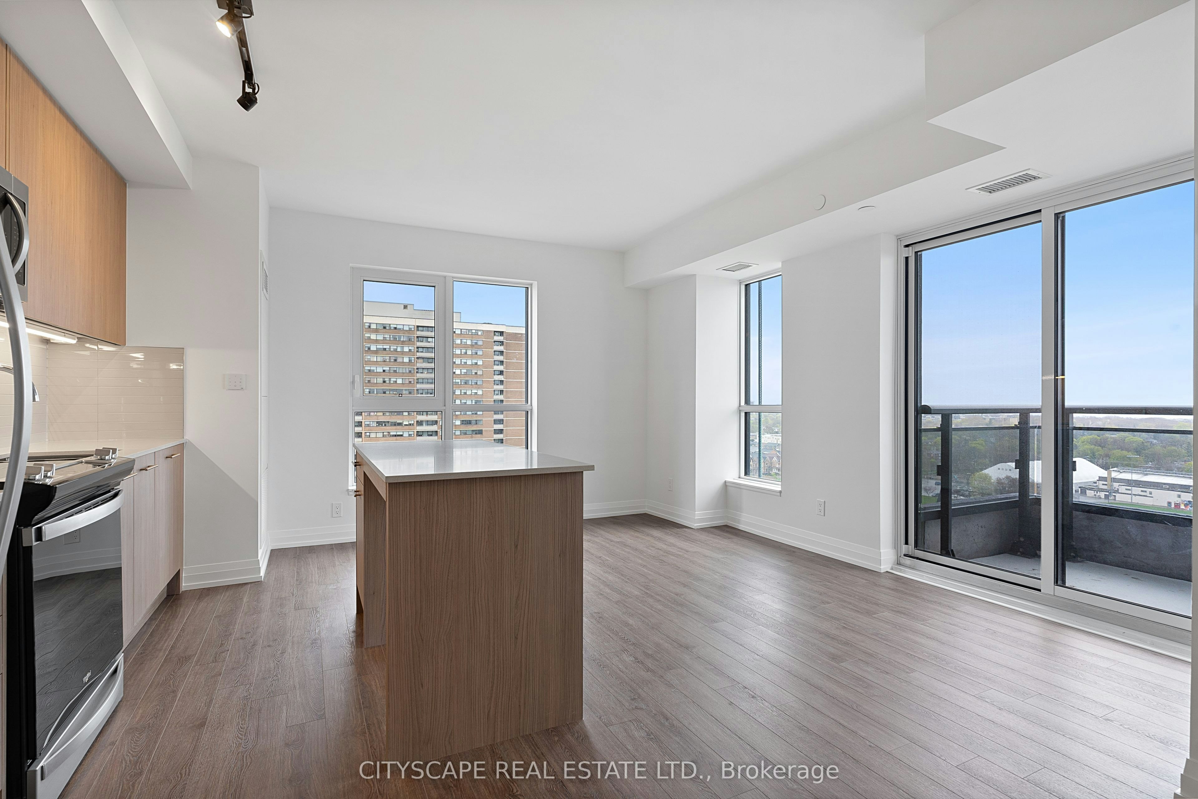 1807-286 Main Street, Toronto, ON, M4C 4X4 - 4