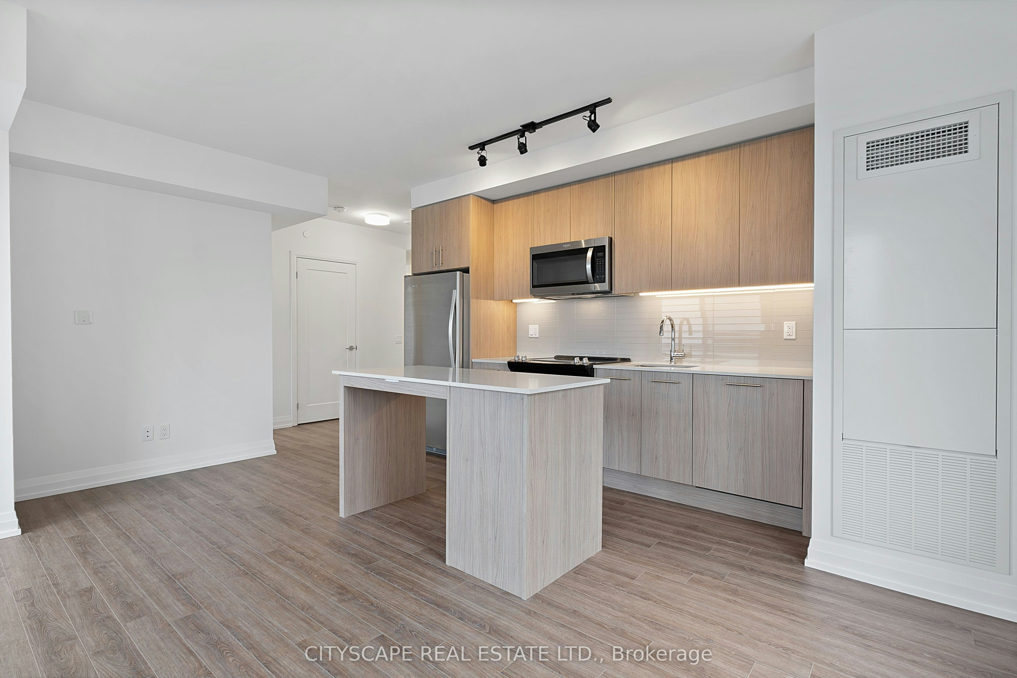 1807-286 Main Street, Toronto, ON, M4C 4X4 - 7