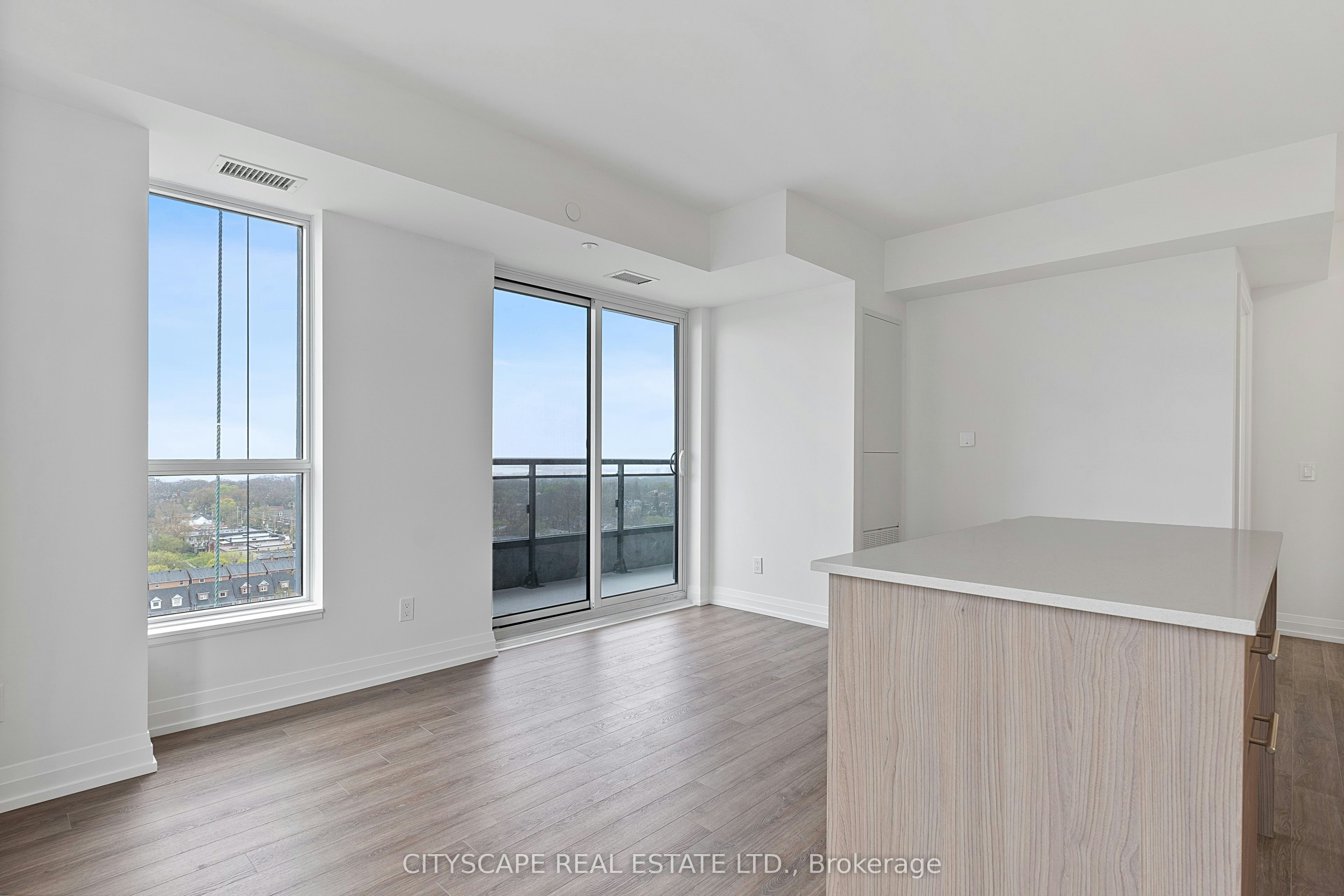 1807-286 Main Street, Toronto, ON, M4C 4X4 - 9