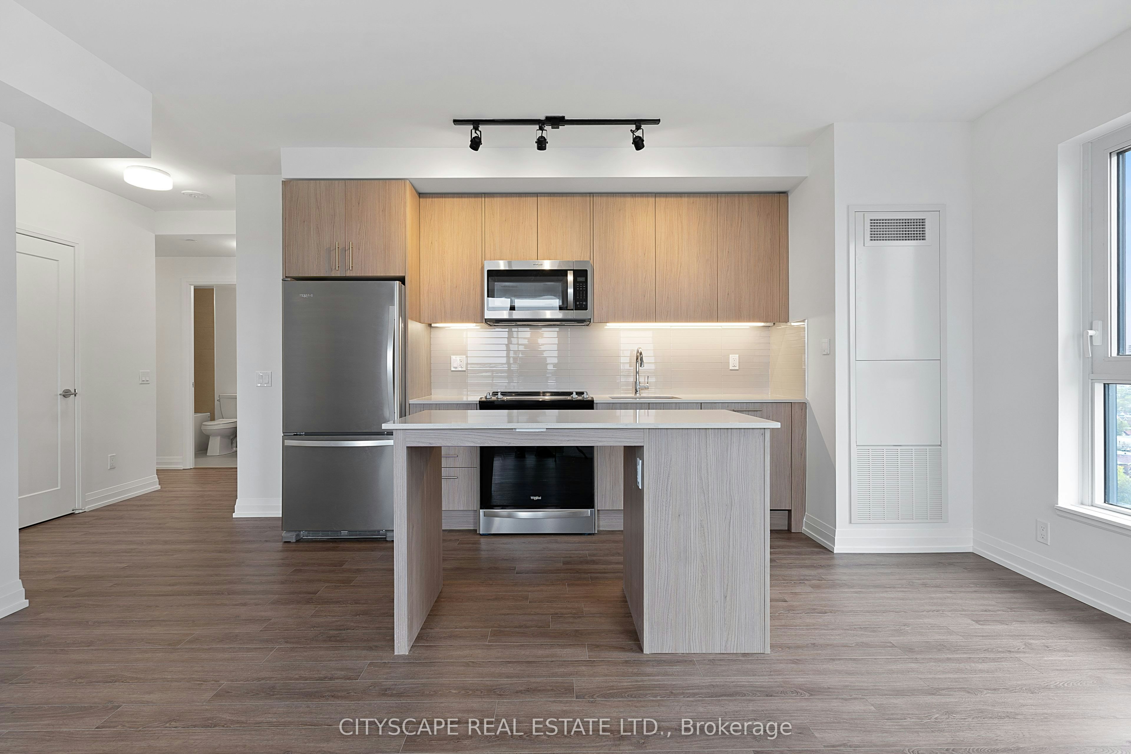 1807-286 Main Street, Toronto, ON, M4C 4X4 - 6