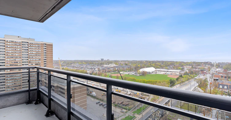 1807-286 Main Street, Toronto, ON, M4C 4X4 - 13