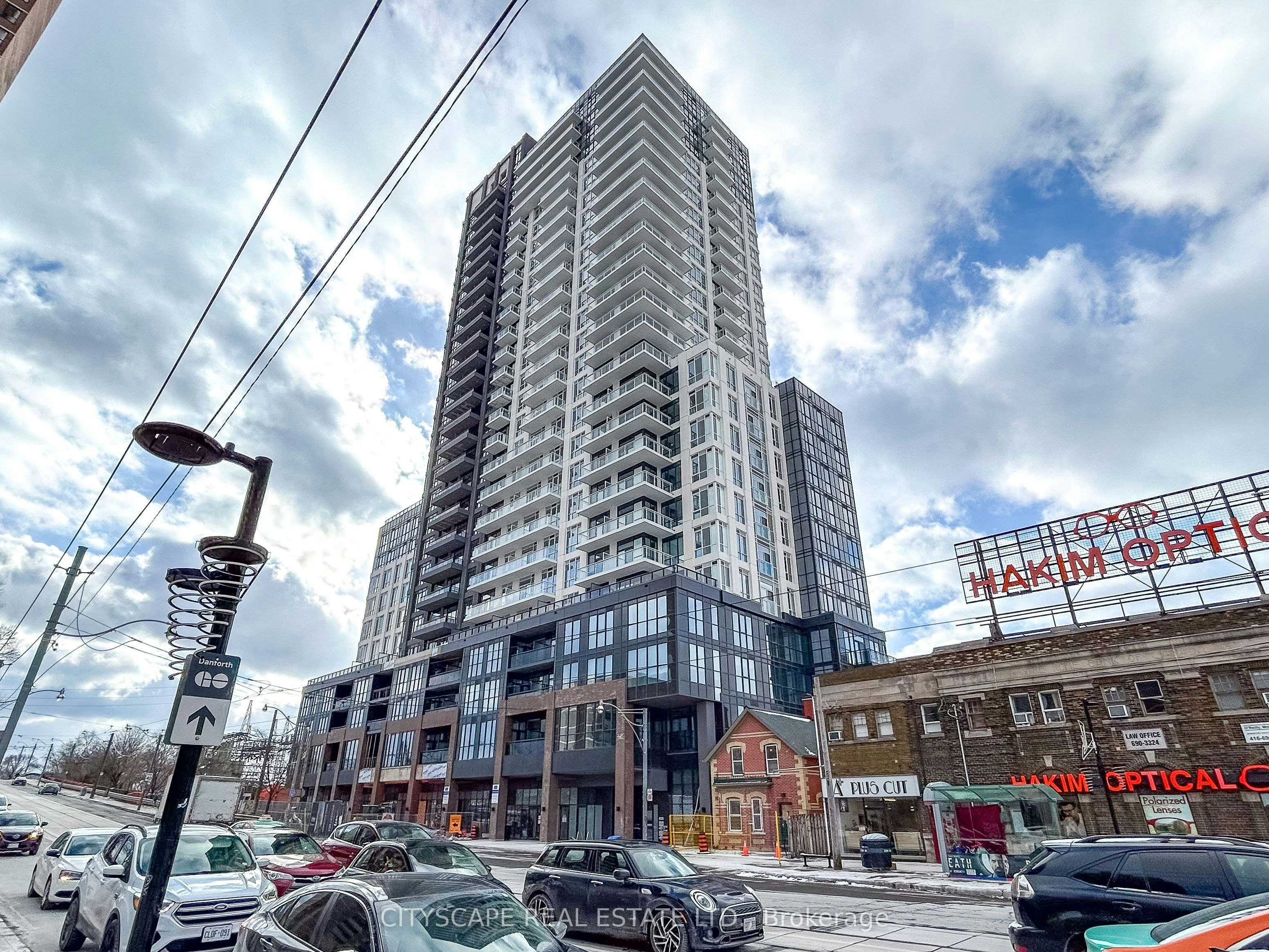 1807-286 Main Street, Toronto, ON, M4C 4X4