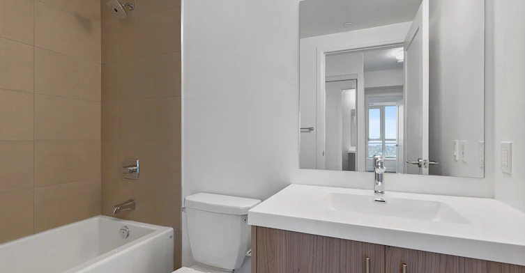 1807-286 Main Street, Toronto, ON, M4C 4X4 - 16
