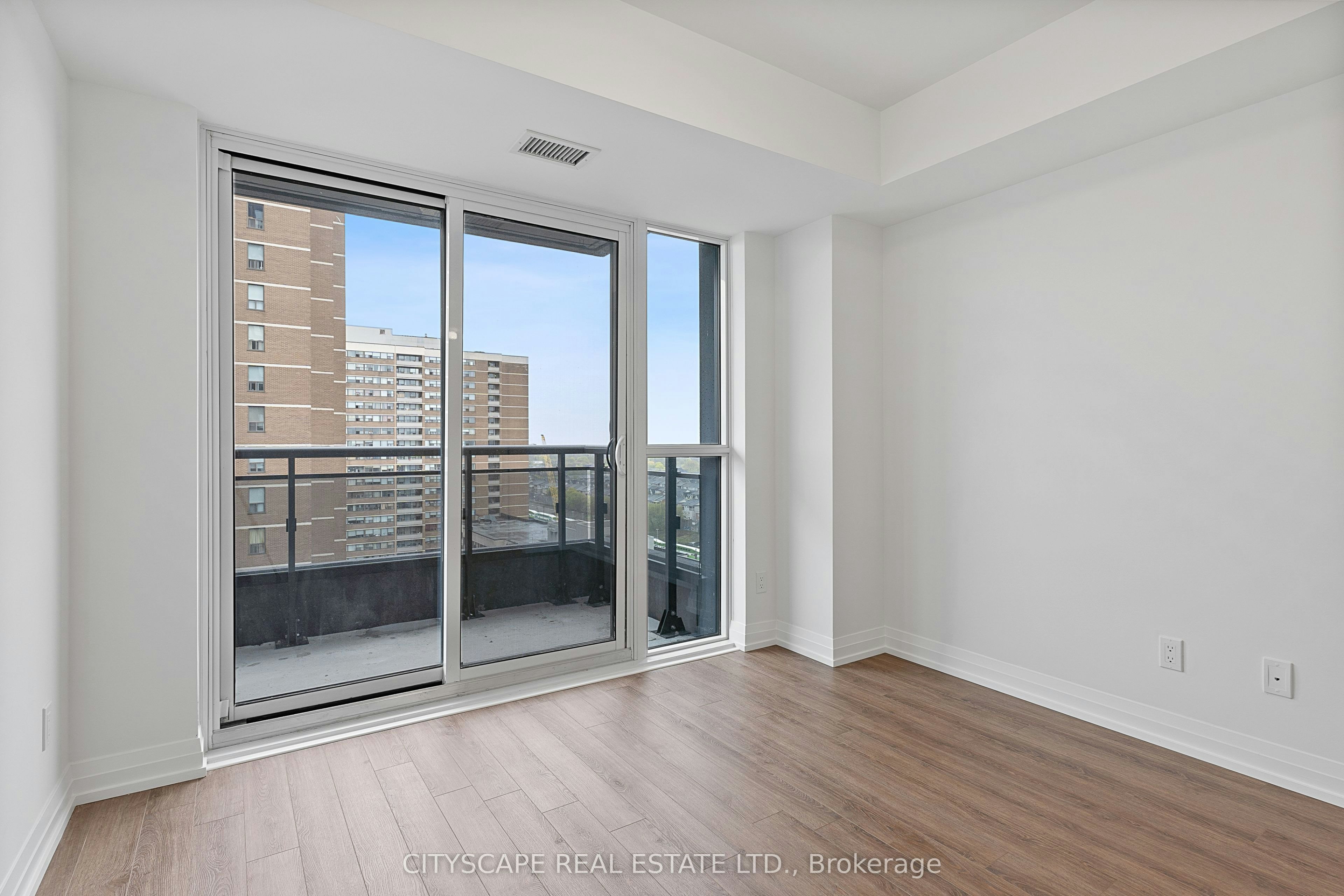 1807-286 Main Street, Toronto, ON, M4C 4X4 - 19