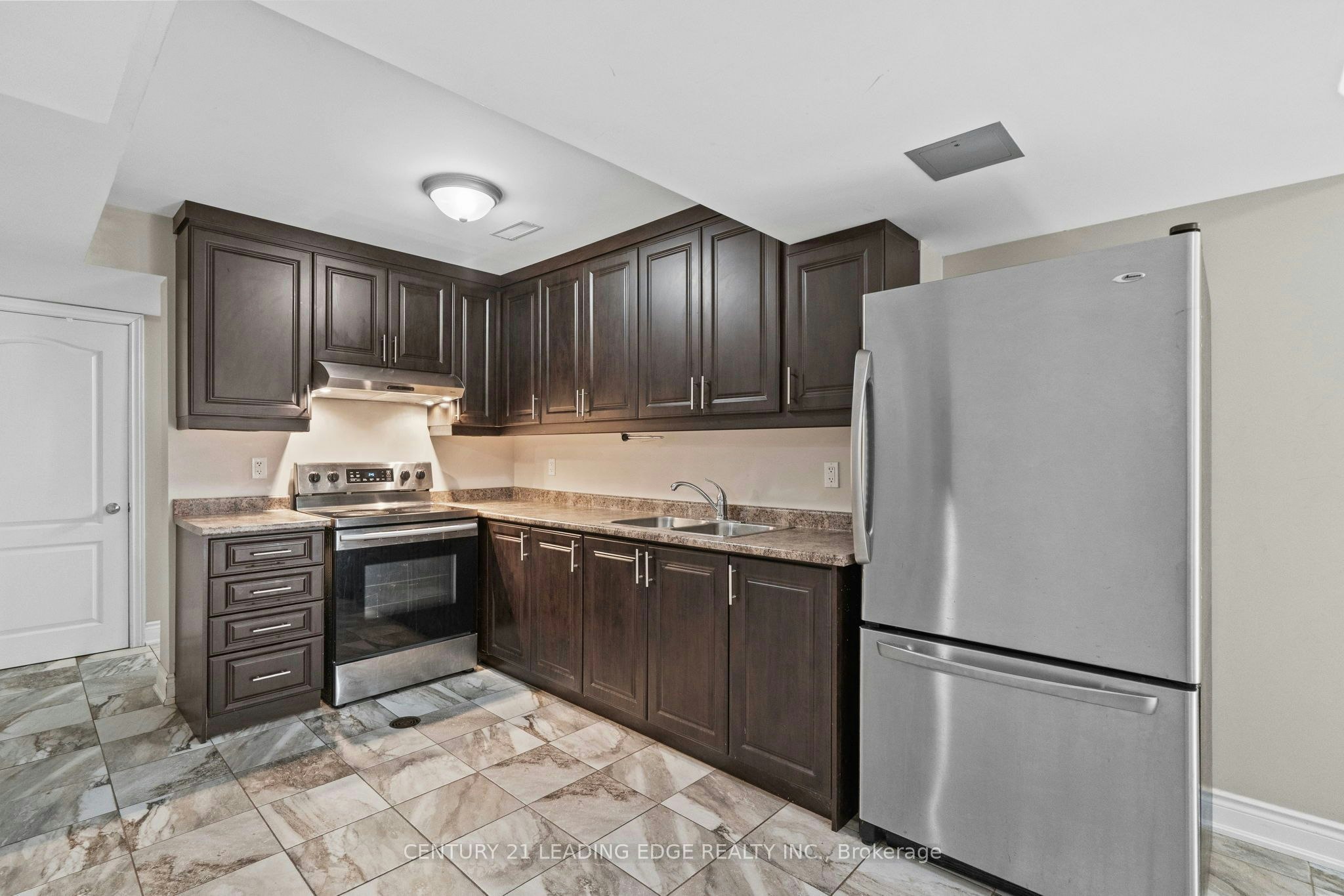 Bsmt-1020 Colonial Street, Pickering, ON, L1X 1P1 - 7