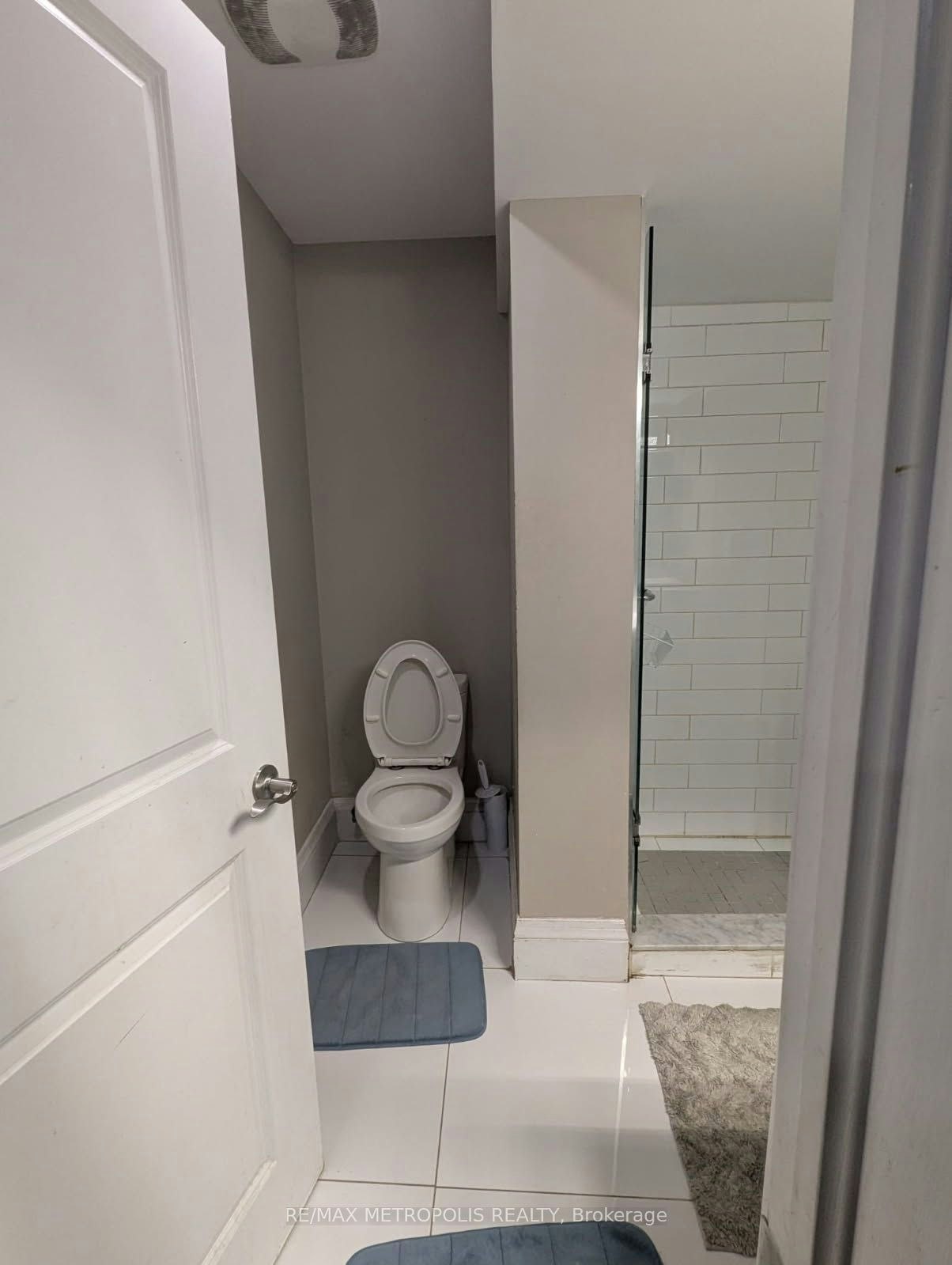 BSMT-181 Flora Drive, Toronto, ON, M1P 1B1 - 8