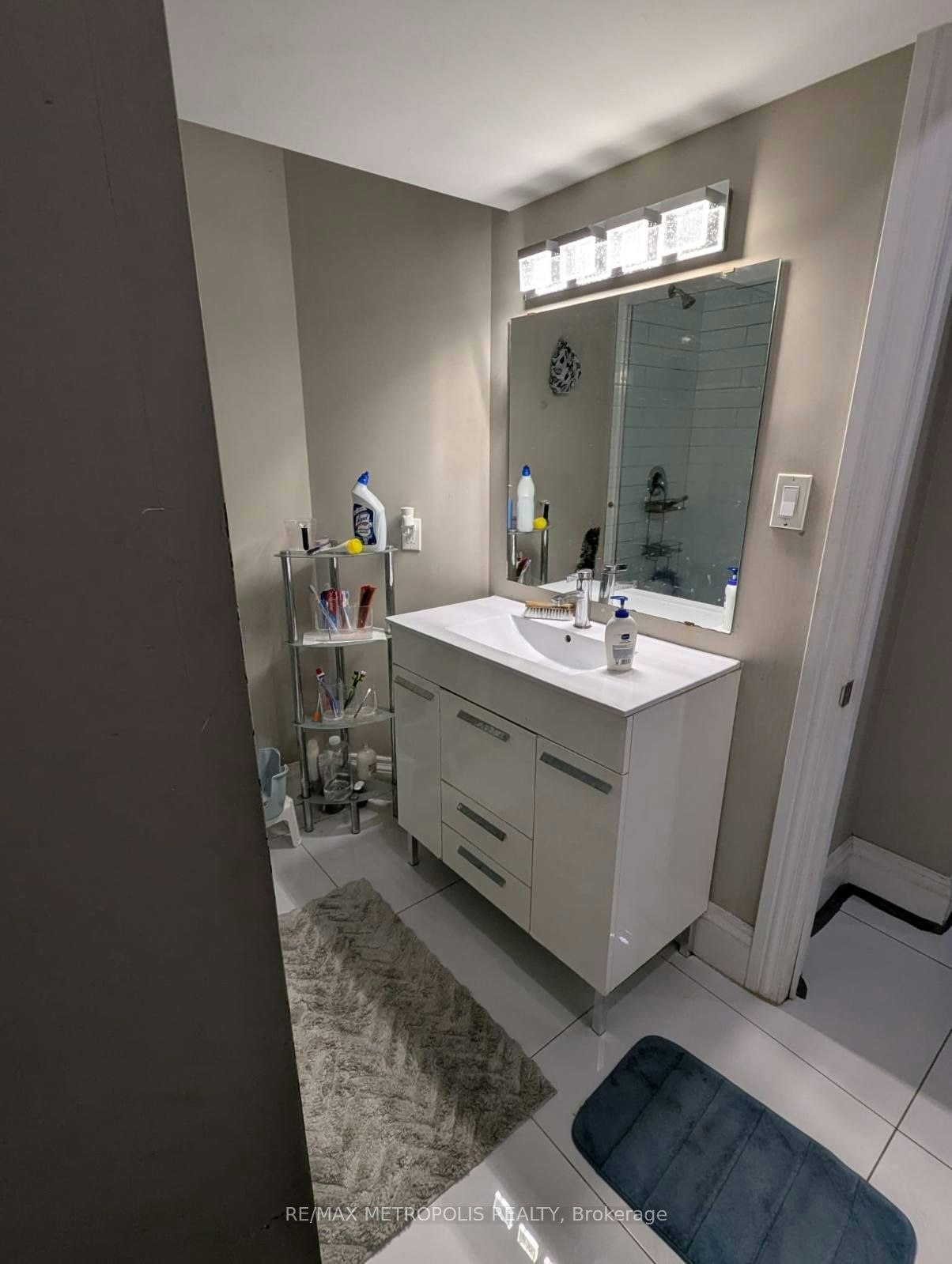 BSMT-181 Flora Drive, Toronto, ON, M1P 1B1 - 7