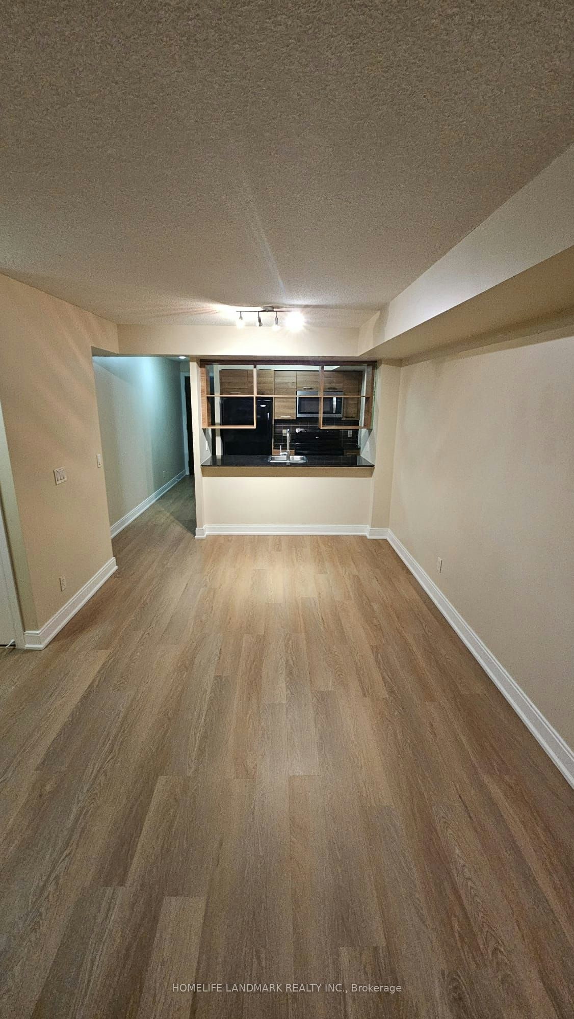 1022-135 Village Green Square, Toronto, ON, M1S 0G3 - 13