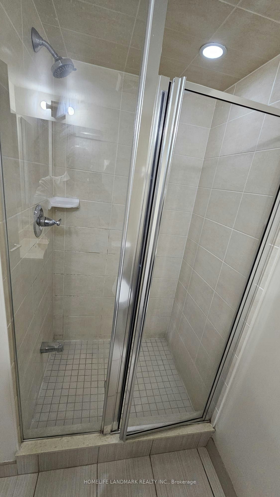 1022-135 Village Green Square, Toronto, ON, M1S 0G3 - 23