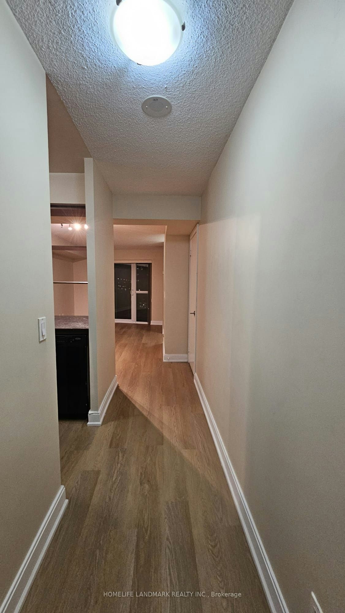 1022-135 Village Green Square, Toronto, ON, M1S 0G3 - 11