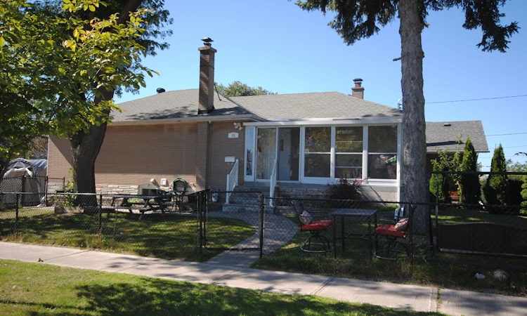 25 Arbutus Crescent