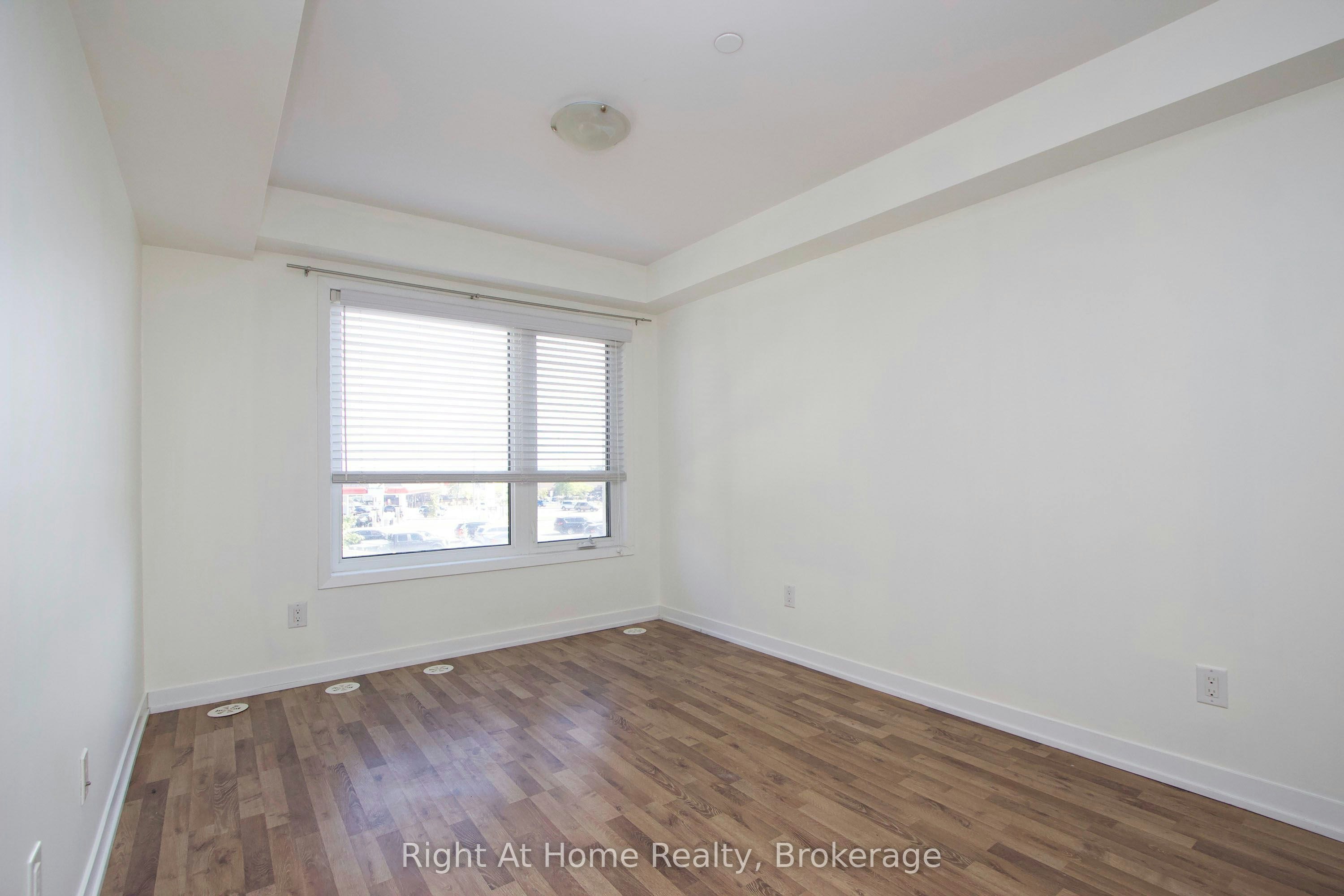 405-1460 Whites Road, Pickering, ON, L1V 1R4 - 11