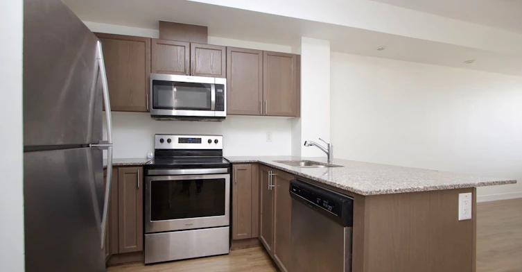 405-1460 Whites Road, Pickering, ON, L1V 1R4 - 6