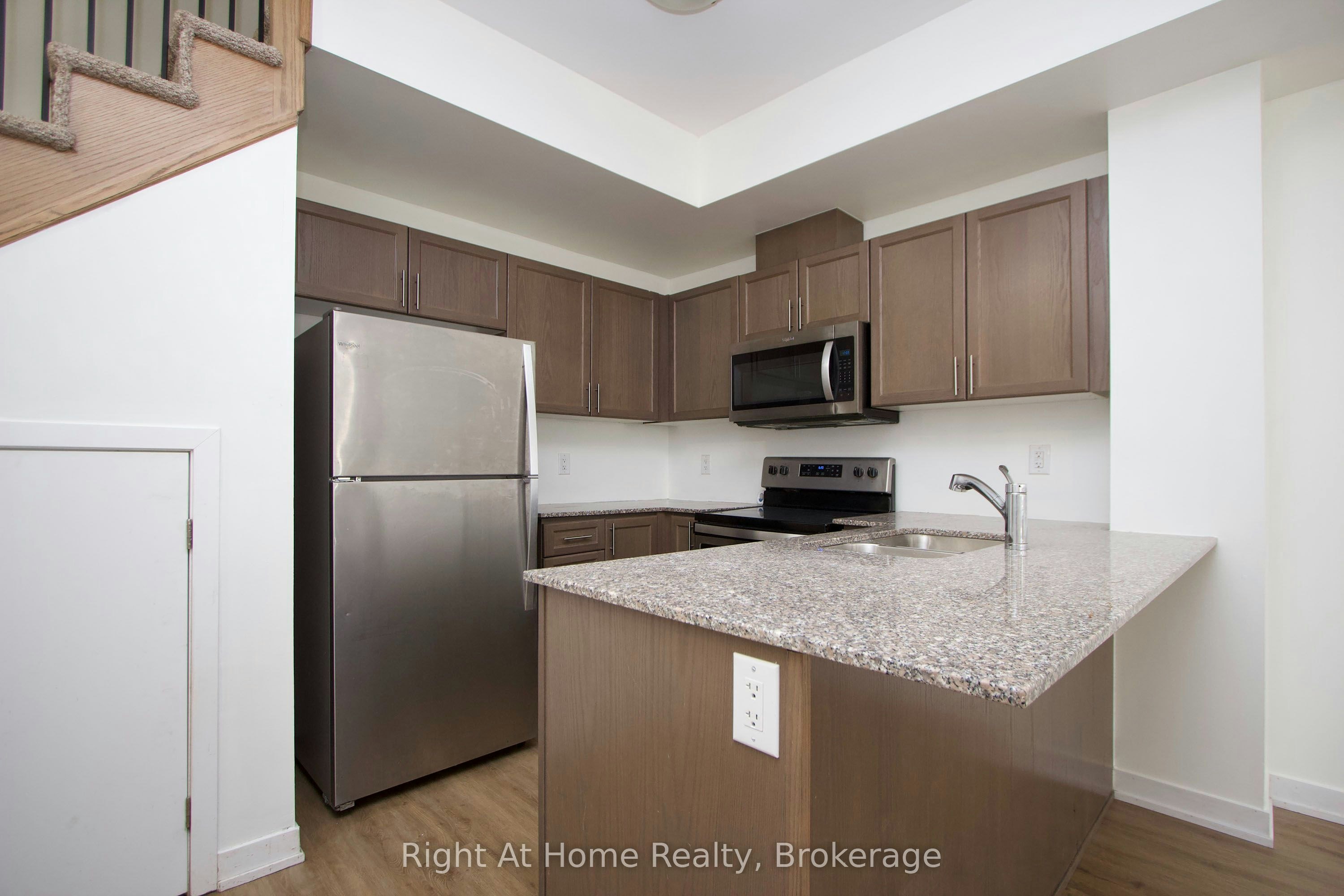 405-1460 Whites Road, Pickering, ON, L1V 1R4 - 7
