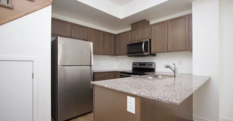 405-1460 Whites Road, Pickering, ON, L1V 1R4 - 7