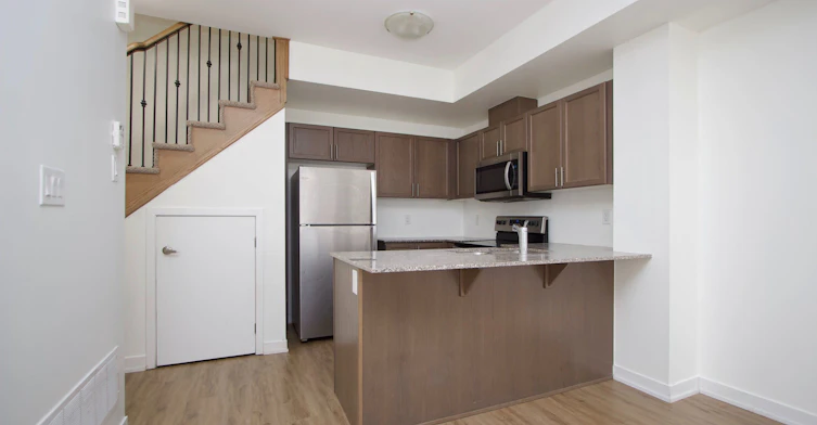 405-1460 Whites Road, Pickering, ON, L1V 1R4 - 5