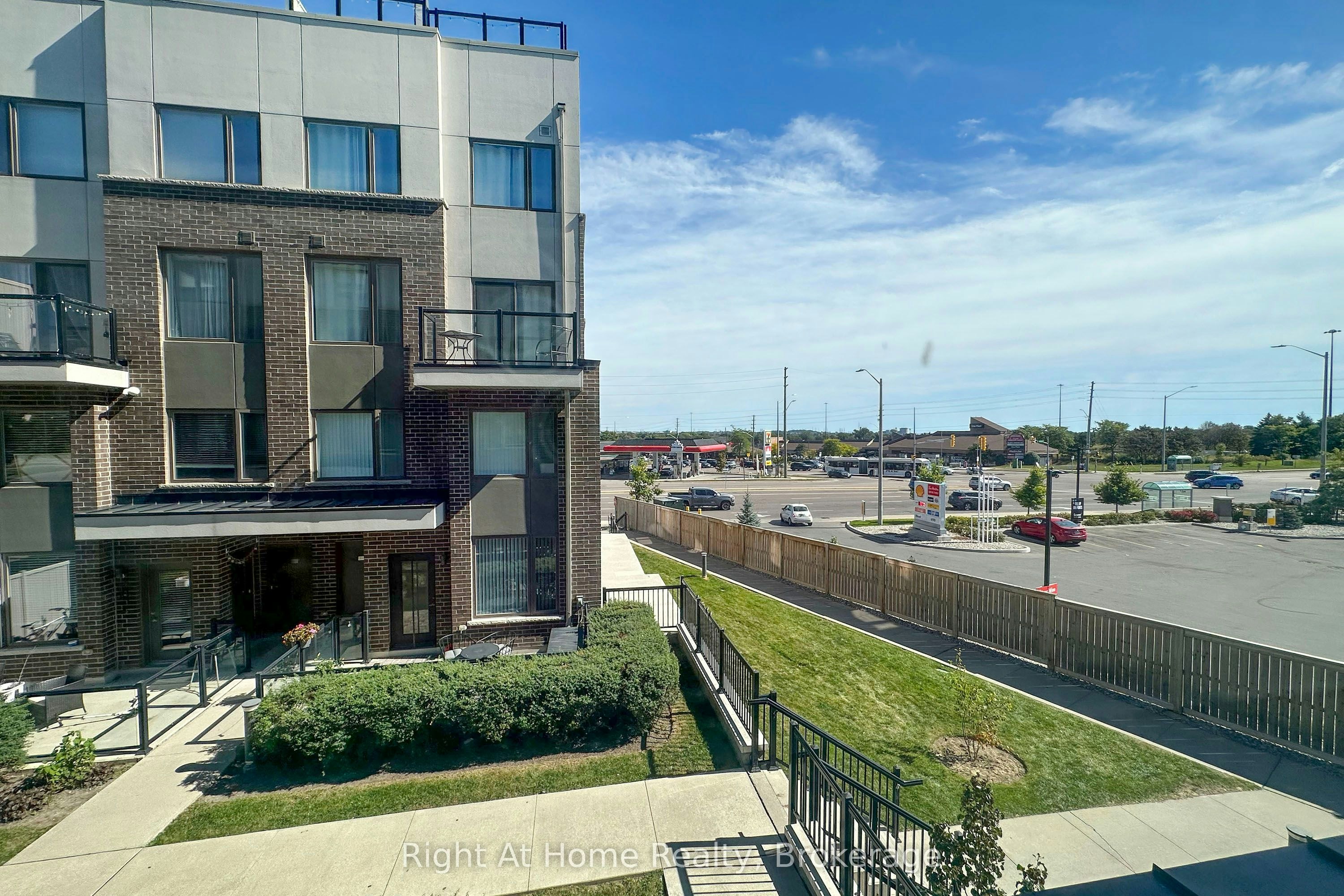 405-1460 Whites Road, Pickering, ON, L1V 1R4 - 16