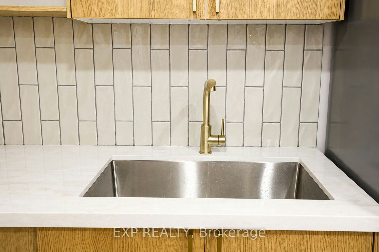 6 Beadle Drive, Ajax, ON, L1S 7N9 - 4